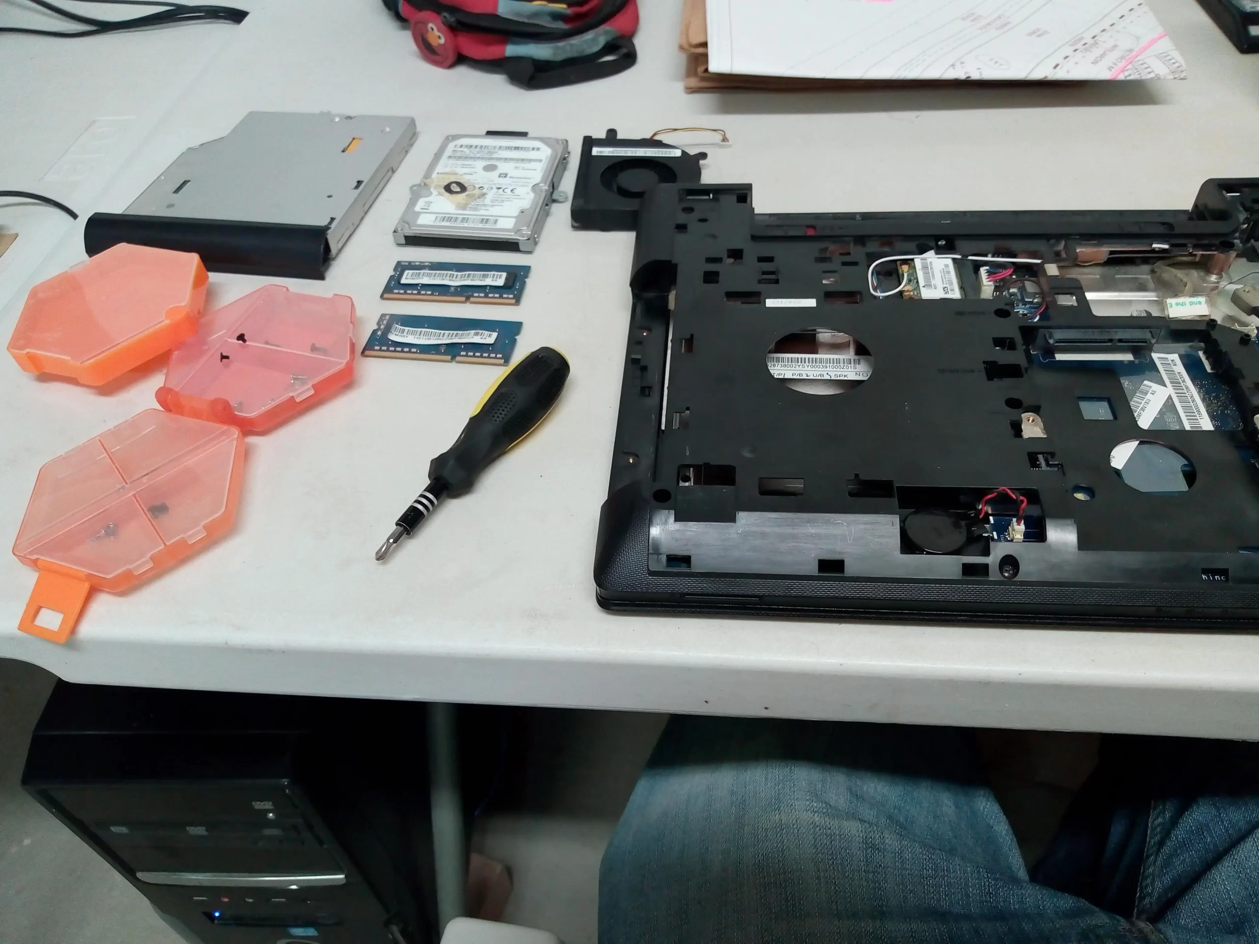 mesa de trabajo Portati_herramientas